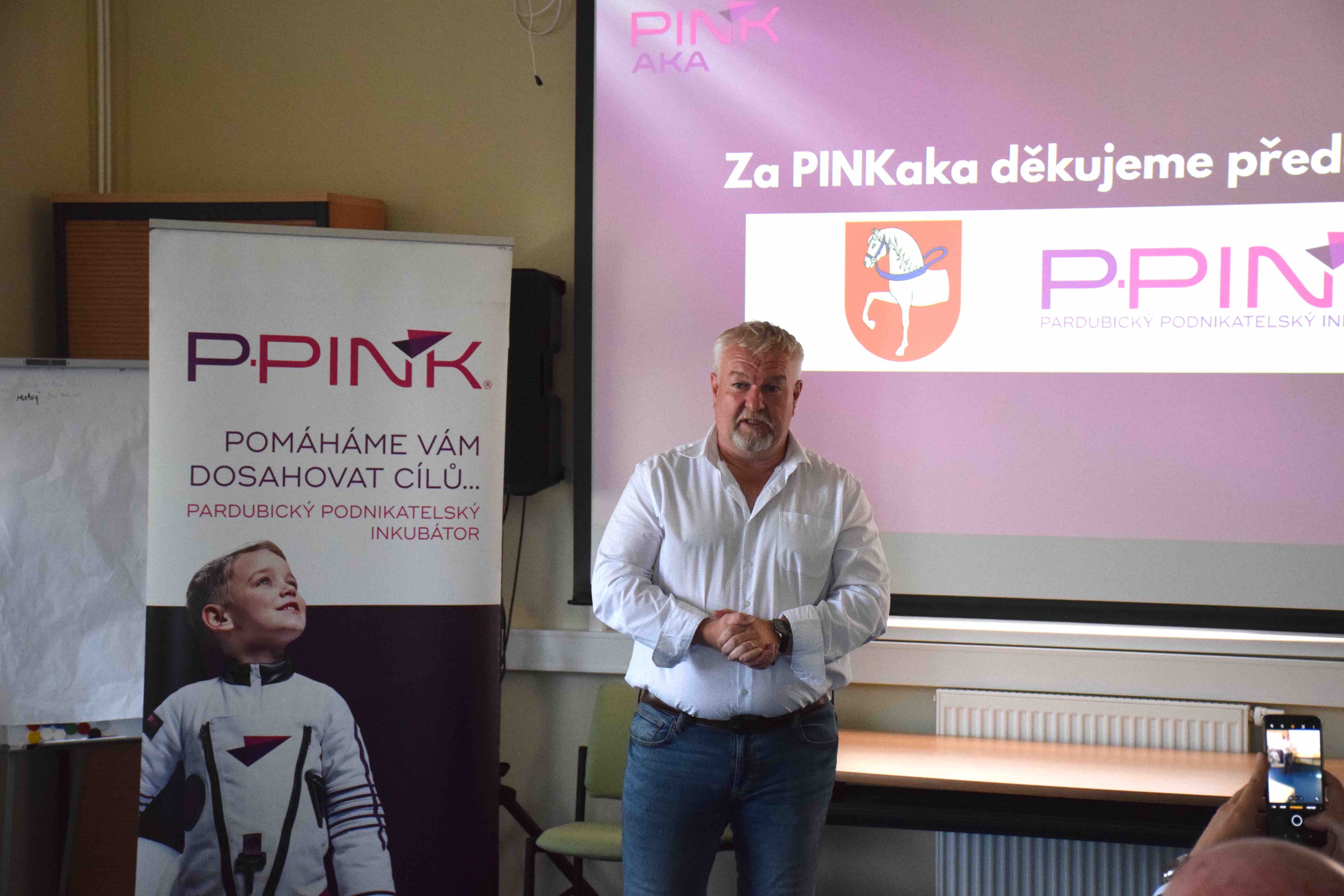 P-PINK Miroslav Krčil.jpg