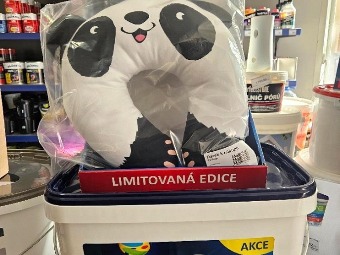 Kupte Primalex Polar 15+3 kg a dostanete jako dárek cestovní polštářek s Pandou