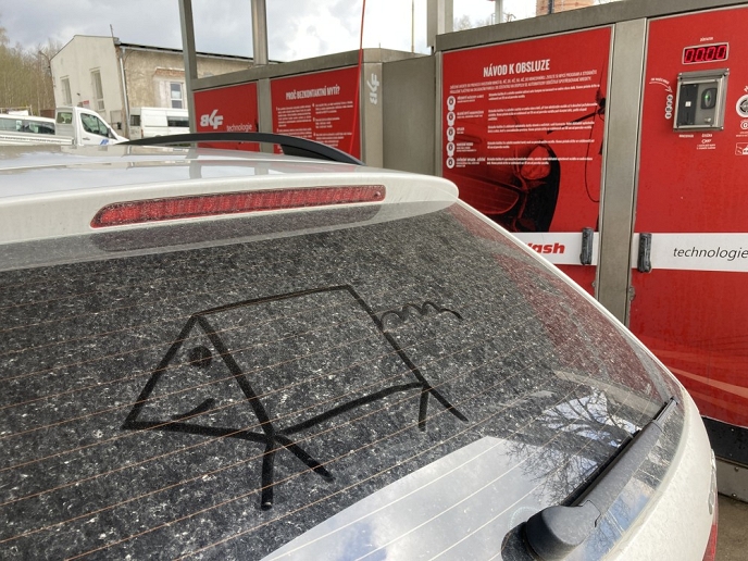 Zákaznická karta ušetří při každém mytí na bezkontaktní myčce v Koutech
