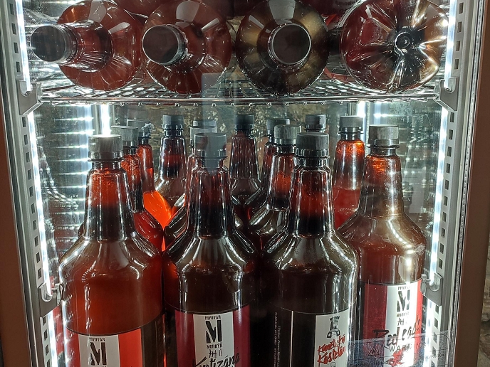 Ve Vinotéce Pod Kovárnou nově v nabídce nefiltrované pivo z Řemeslného pivovaru Mordýř